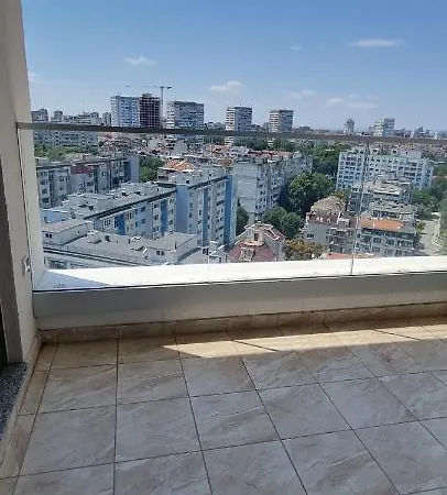 Lazur Flora Burgas Apartment *